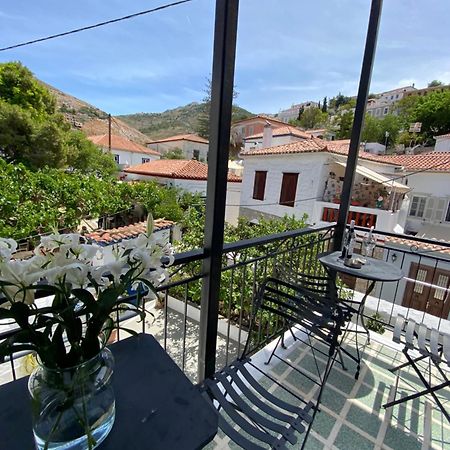 Douskos Uptown Living Hotel Hydra  Exterior foto