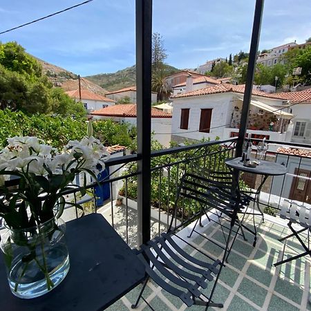 Douskos Uptown Living Hotel Hydra  Exterior foto