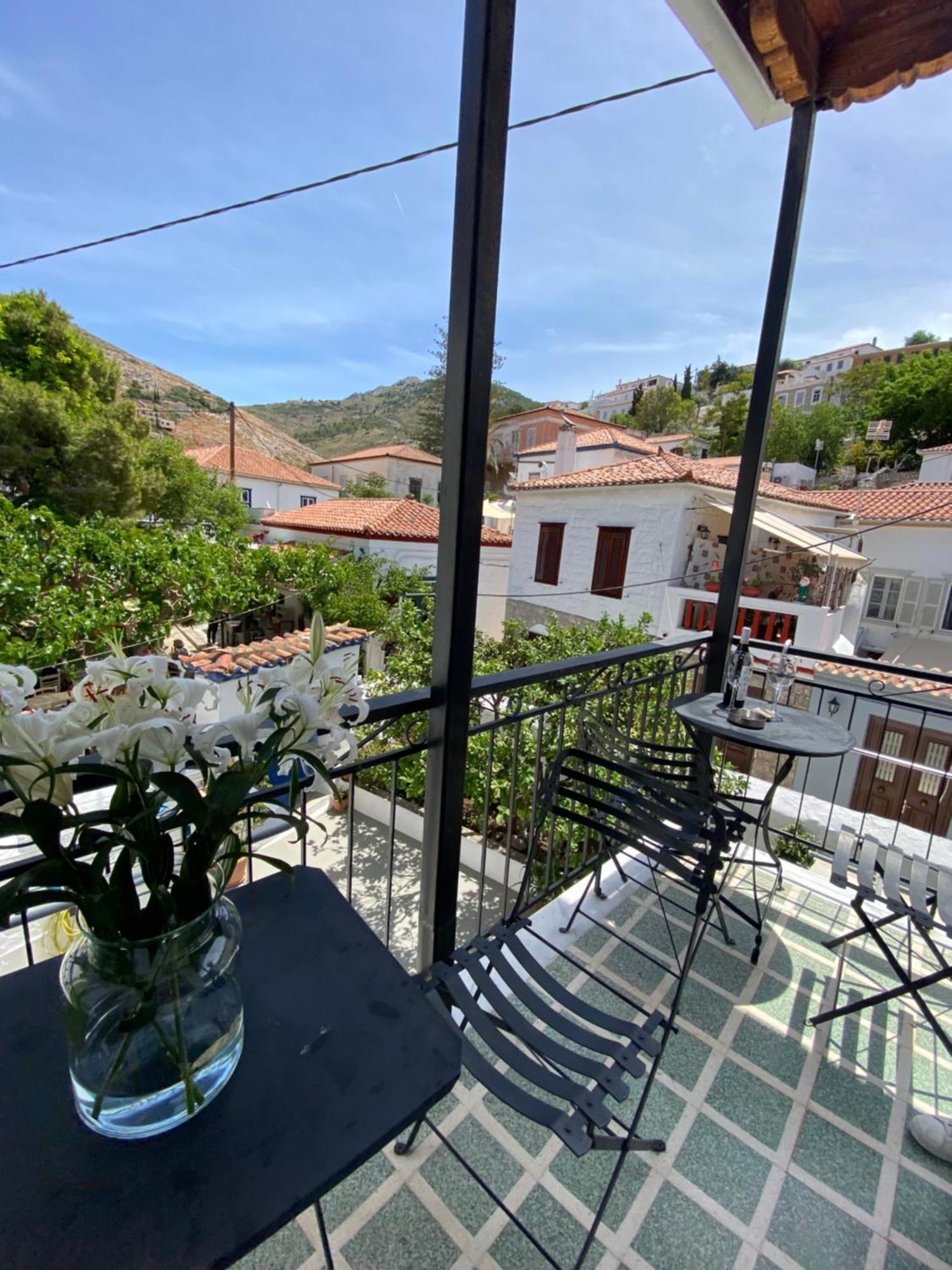 Douskos Uptown Living Hotel Hydra  Exterior foto
