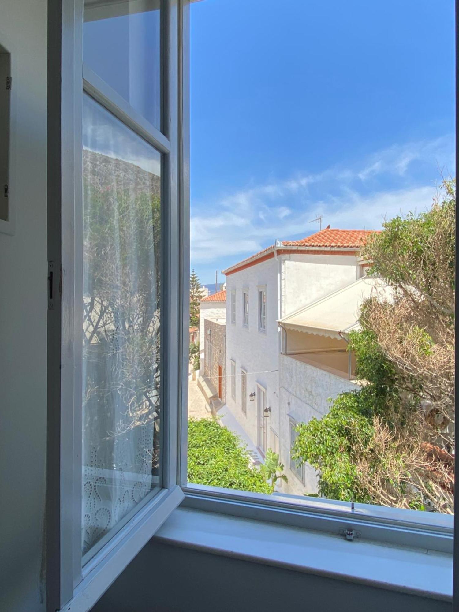 Douskos Uptown Living Hotel Hydra  Exterior foto